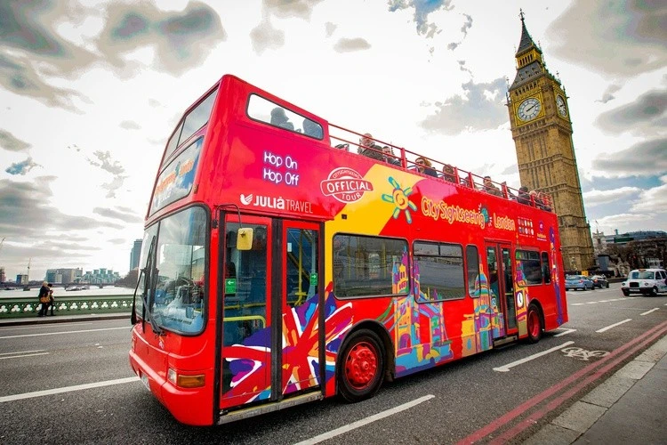 Hop-on-Hop-off bus Big Ben 2